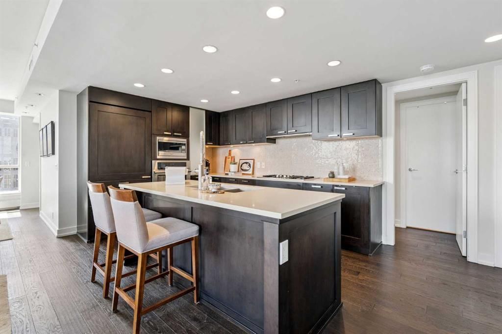 2323, 222 Riverfront Avenue SW, Calgary — photo 5 of 33