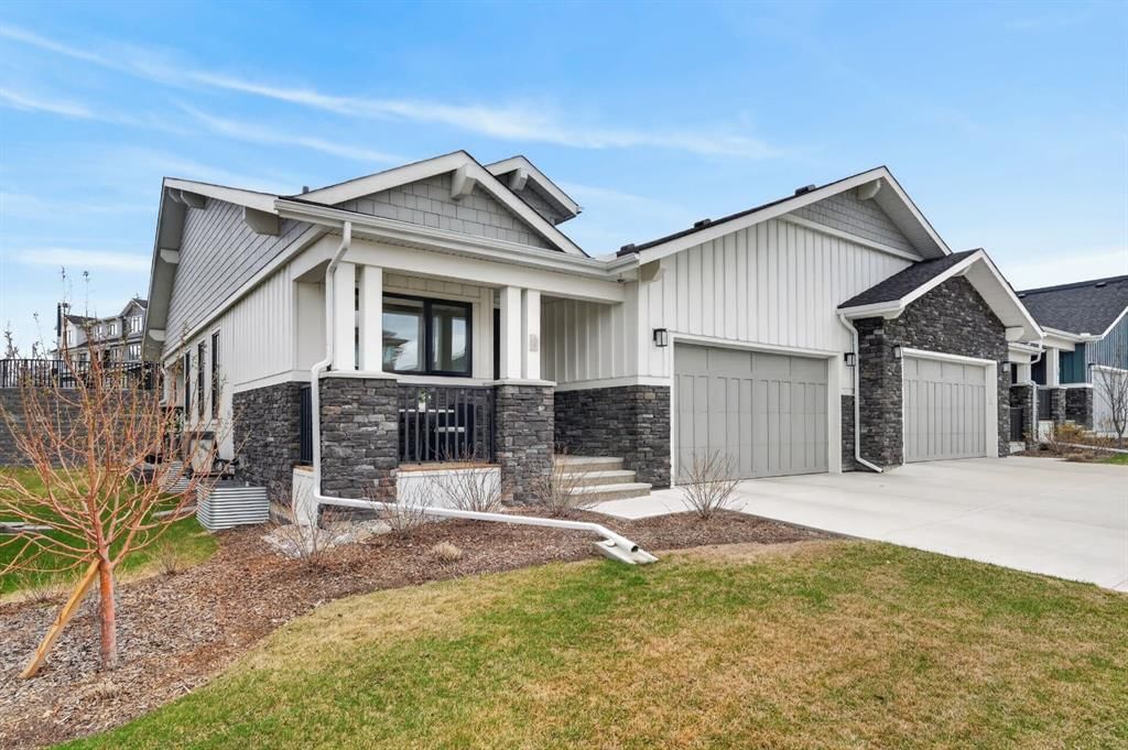 46 Crestridge Bay SW, Calgary — photo 4 of 45