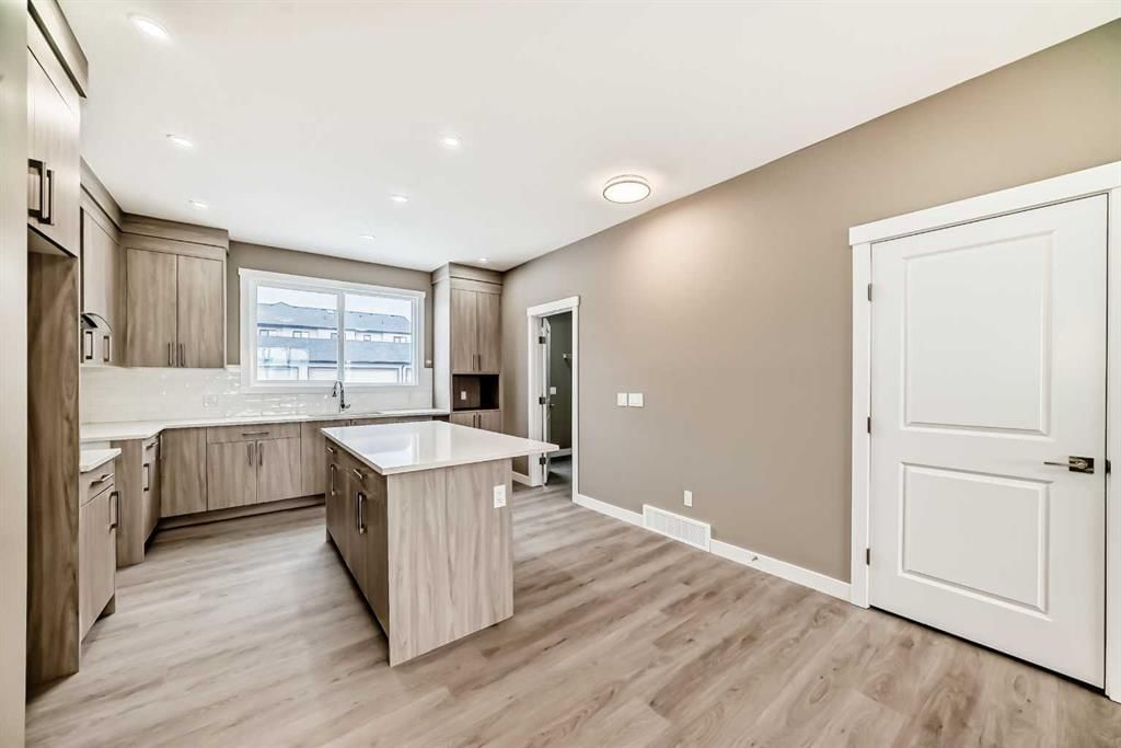 116 Belvedere Park SE, Calgary — photo 5 of 47