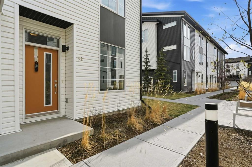 32 Walgrove Common SE, Calgary — photo 2 of 43