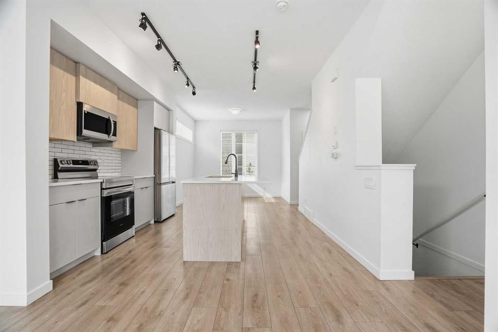 32 Walgrove Common SE, Calgary — photo 3 of 43