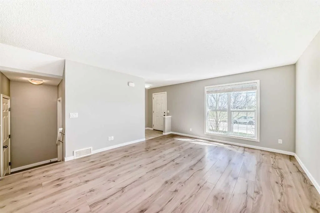 393 Legacy Boulevard SE, Calgary — photo 4 of 38