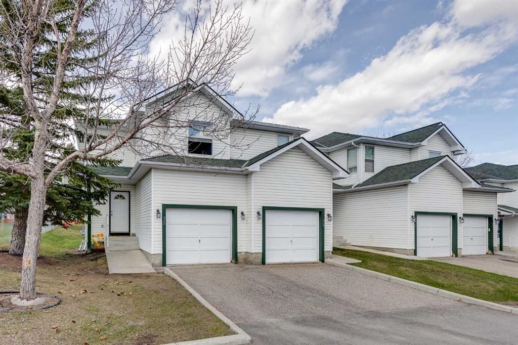 33 Sandpiper Lane NW, Calgary — main listing photo