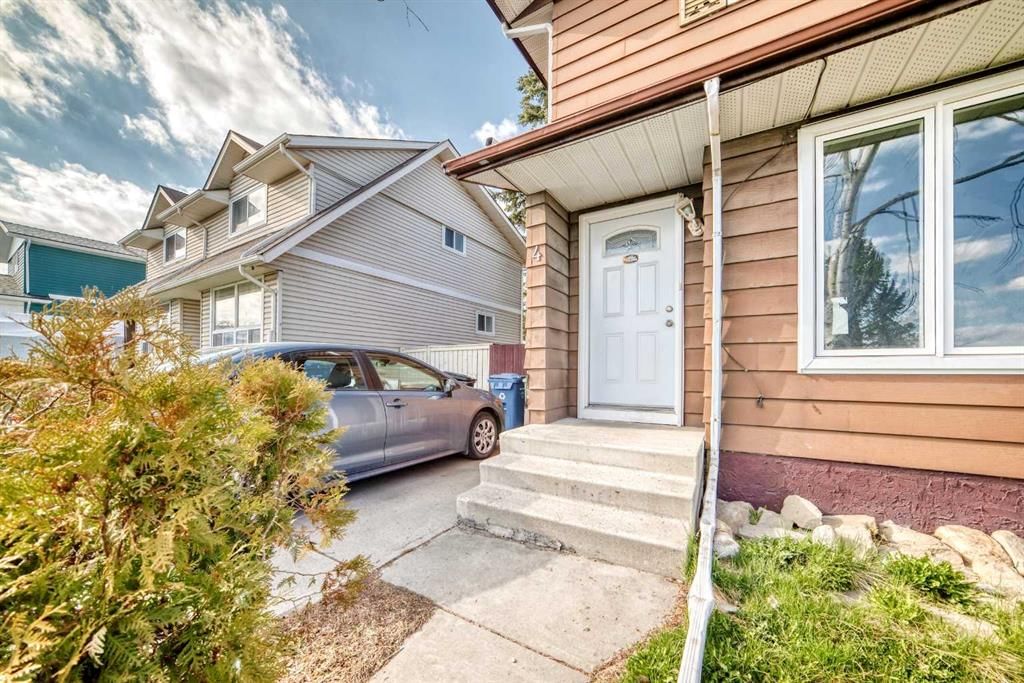4 Fonda Crescent SE, Calgary — photo 3 of 49
