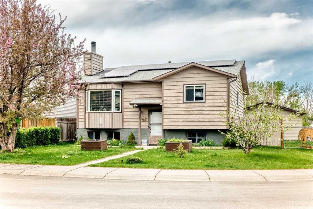 43 Mckenna Way SE, Calgary — main listing photo