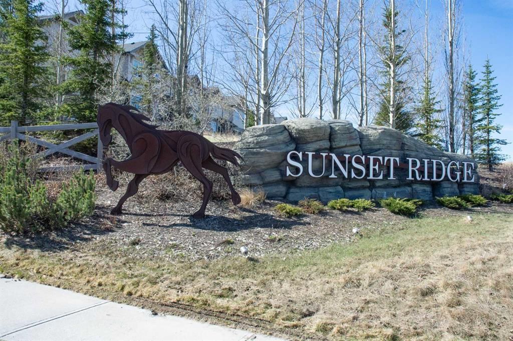 197 Sundown Road, Cochrane — photo 2 of 27