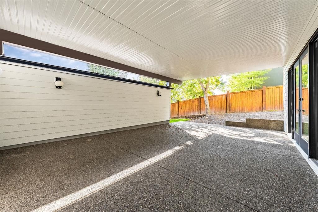 2755 Cannon Road NW, Calgary — photo 4 of 50