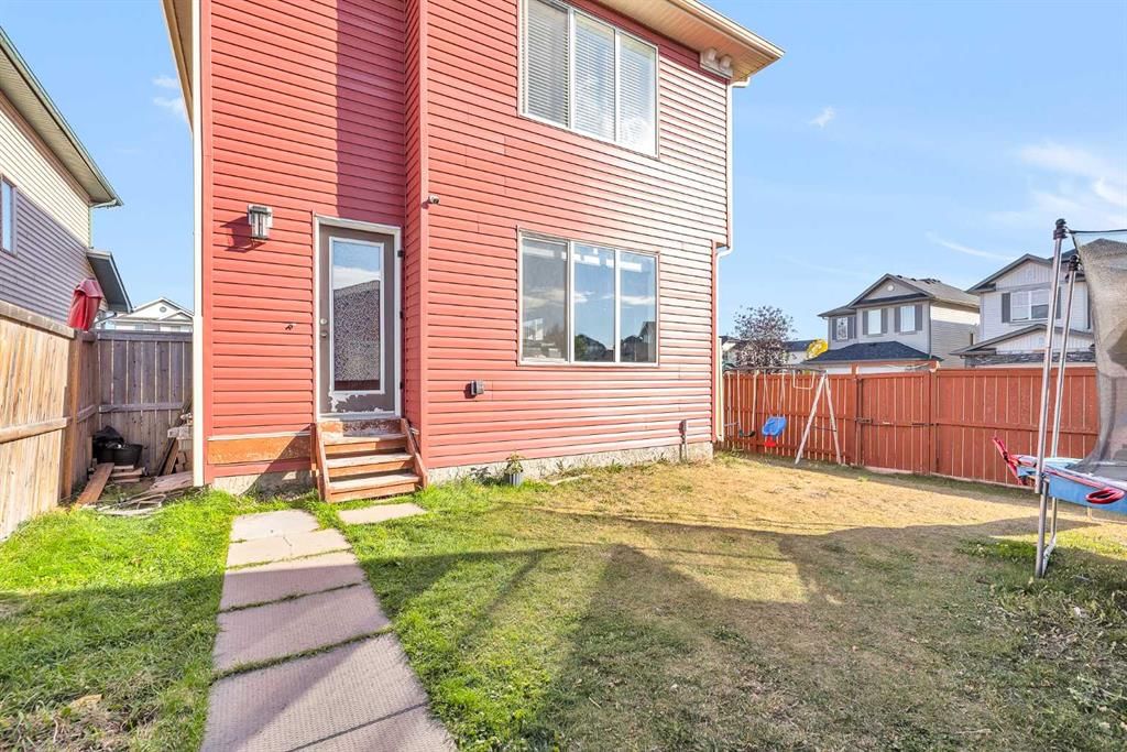 61 Taralake Street NE, Calgary — photo 4 of 36