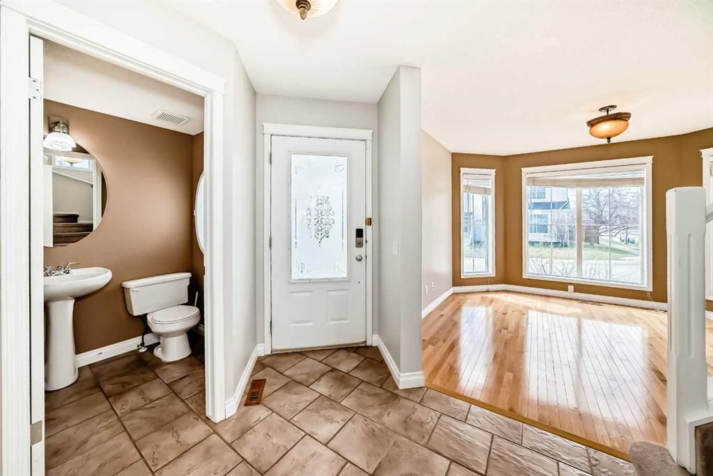 168 Tuscany Springs Way NW, Calgary — photo 2 of 49