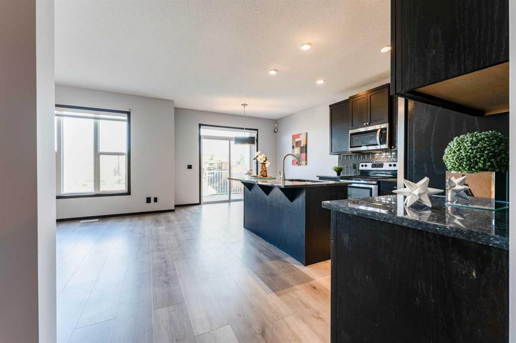 277 Panora Way NW, Calgary — photo 5 of 50