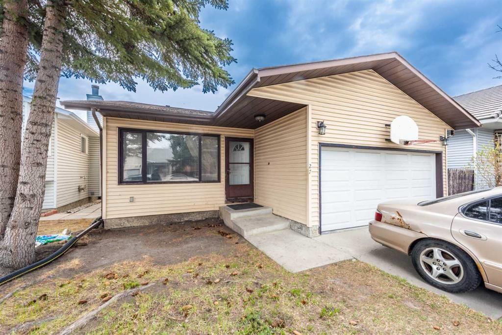 27 VENTURA Way NE, Calgary — photo 2 of 34