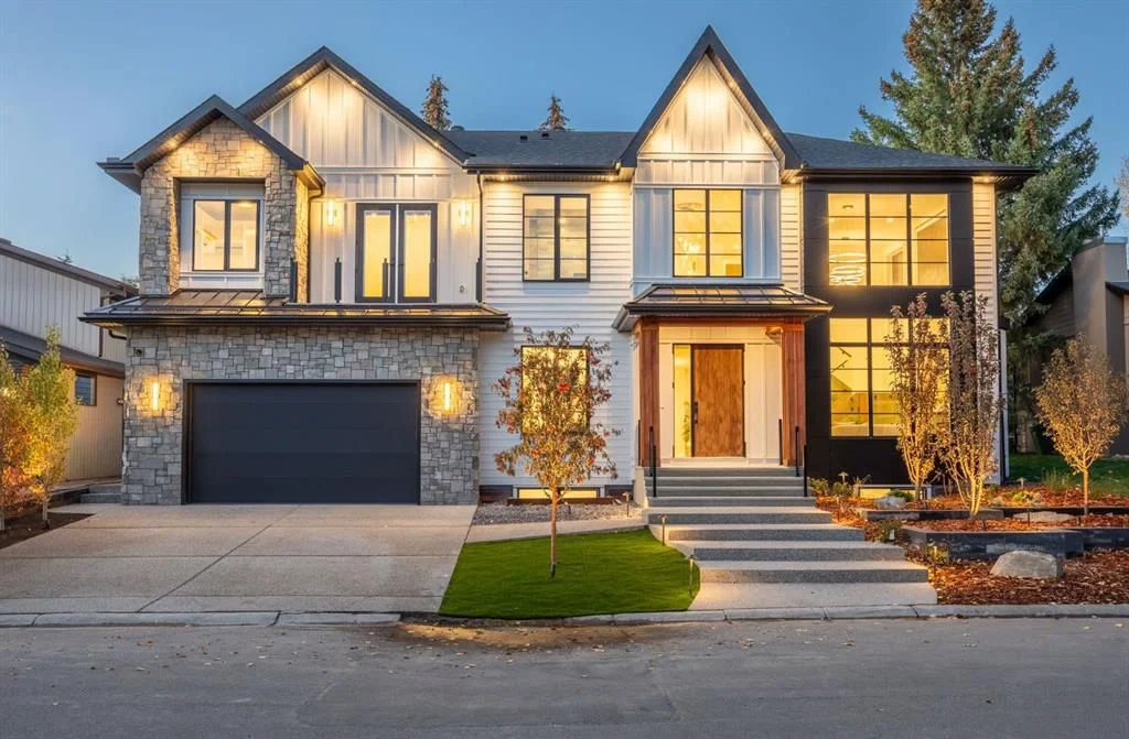 620 Varsity Estates Crescent NW, Calgary — main listing photo