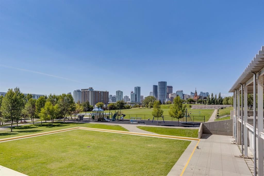 108, 990 Centre Avenue NE, Calgary — photo 2 of 41