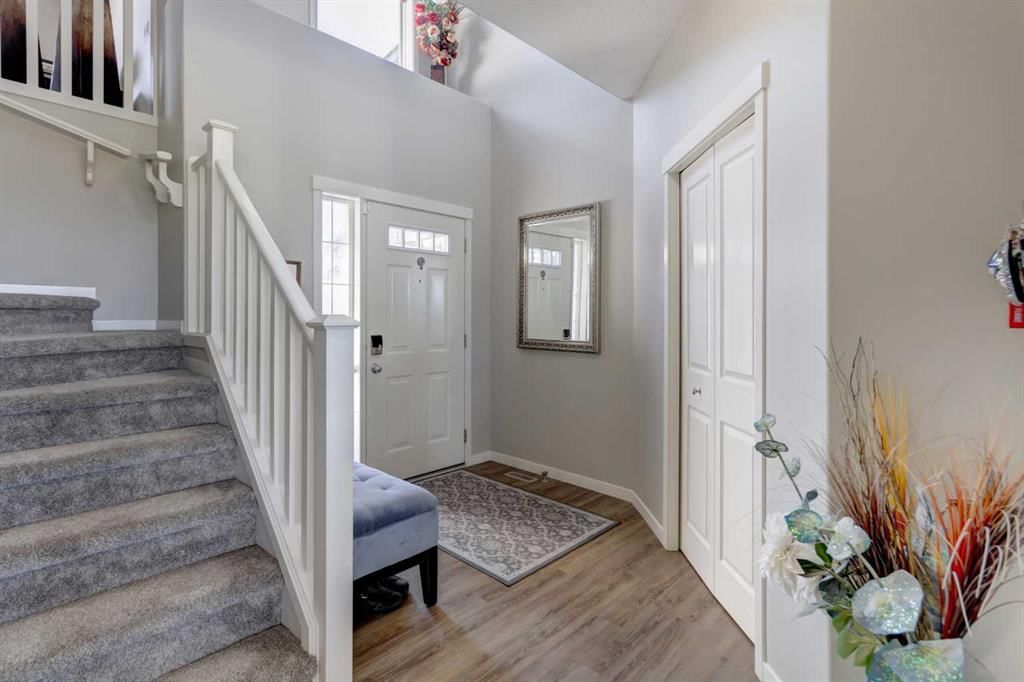 143 Cougarstone Court SW, Calgary — photo 2 of 39