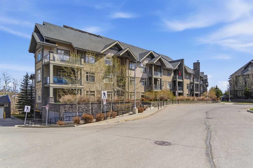228, 35 Aspenmont Heights SW, Calgary — photo 2 of 24