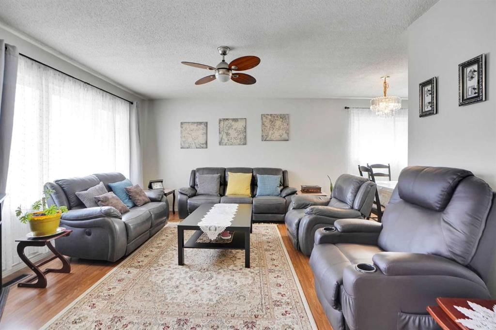 3419 60 Street NE, Calgary — photo 4 of 38