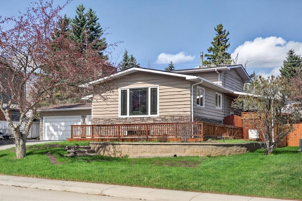 8 Slocan Road SW, Calgary — main listing photo