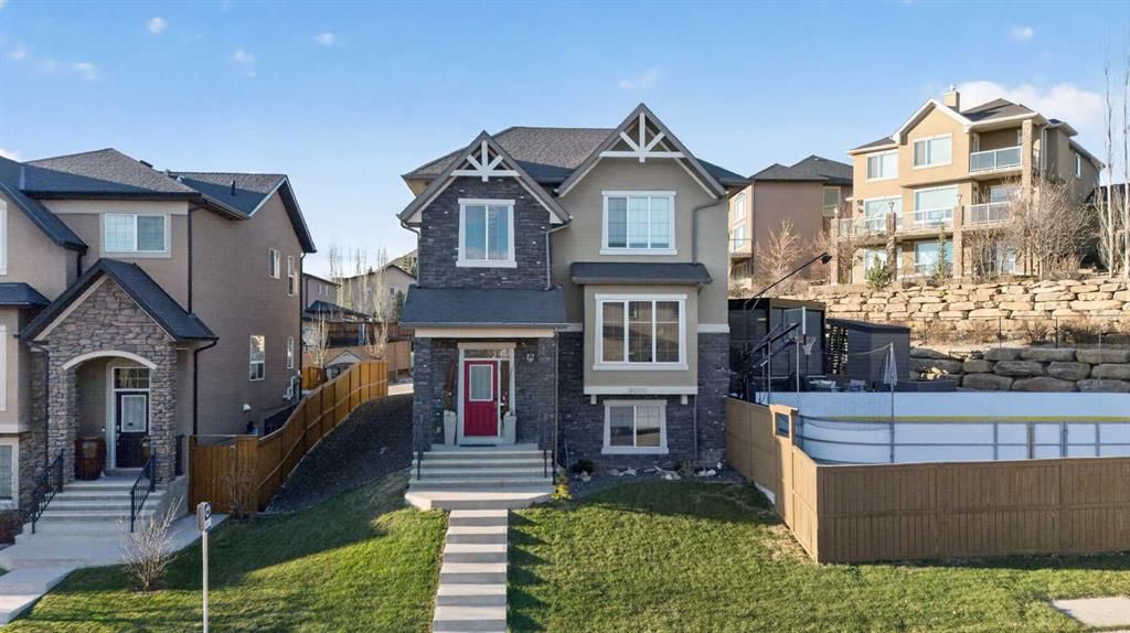 9050 14 Avenue SW, Calgary — main listing photo