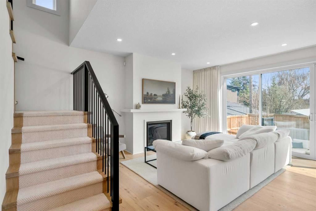 2853 14 Avenue SW, Calgary — photo 5 of 48