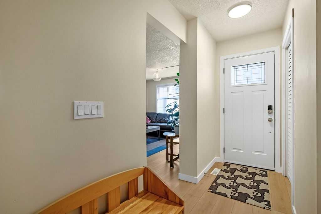99 Beddington Crescent NE, Calgary — photo 5 of 41