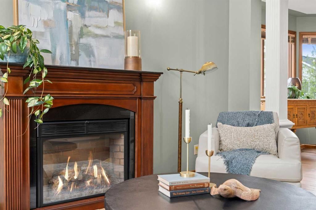 527 Scimitar Bay NW, Calgary — photo 5 of 50