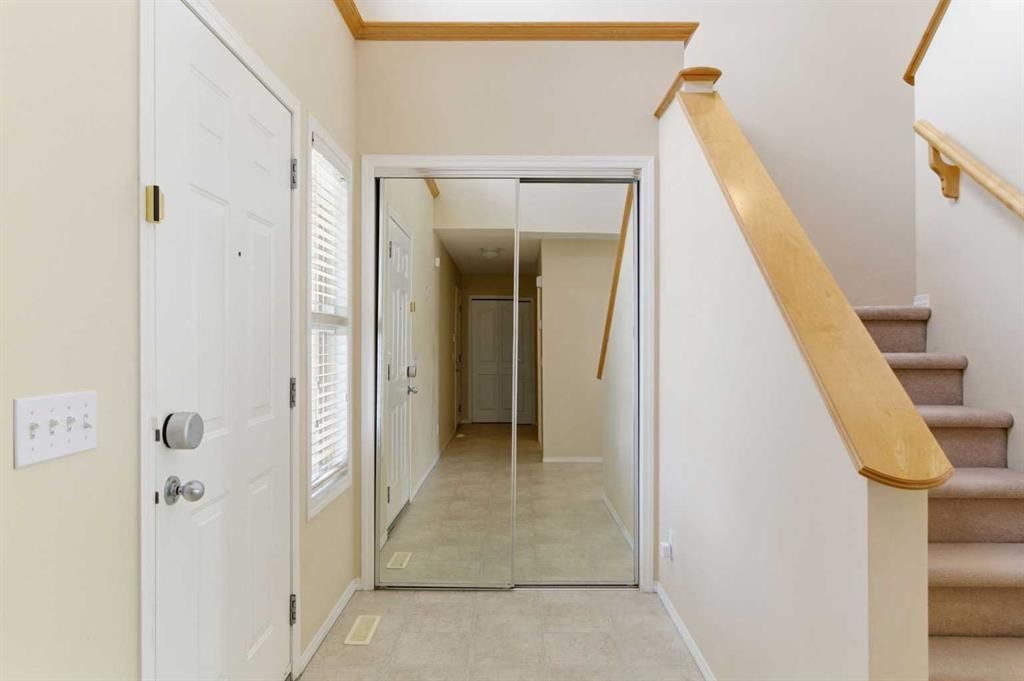 143 Coventry Hills Drive NE, Calgary — photo 4 of 46