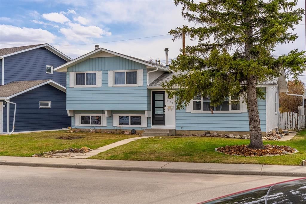 5207 5 Avenue SE, Calgary — photo 2 of 40