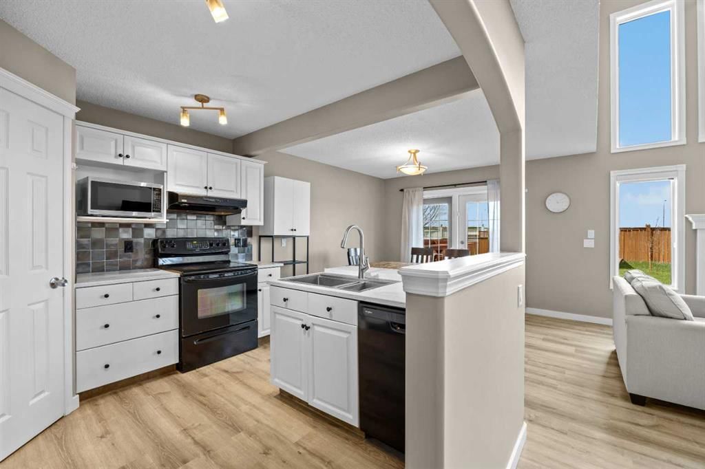 170 Hidden Hills Terrace NW, Calgary — photo 5 of 43