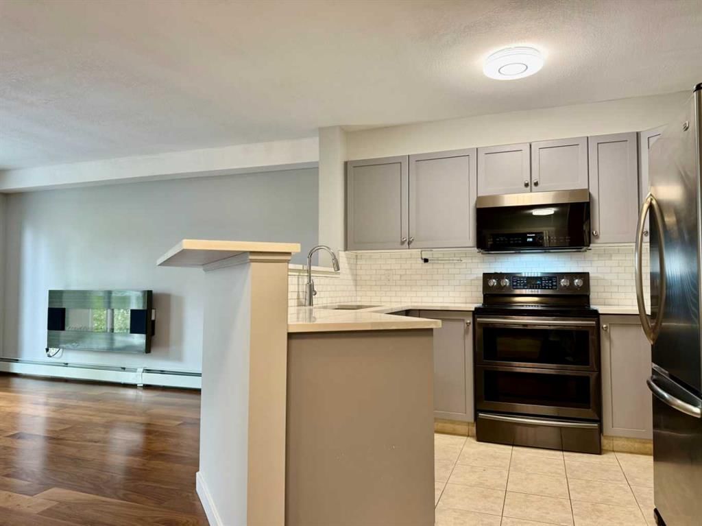 1212, 2518 Fish Creek Boulevard SW, Calgary — photo 4 of 44