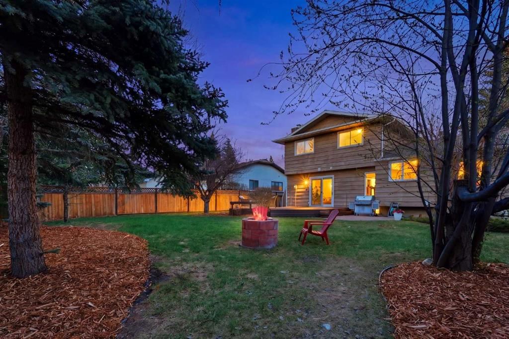5893 Dalcastle Drive NW, Calgary — photo 3 of 50