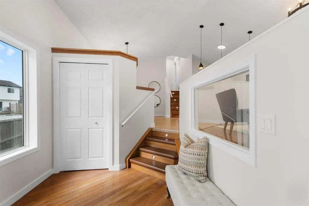 49 Martin Crossing Green NE, Calgary — photo 3 of 39
