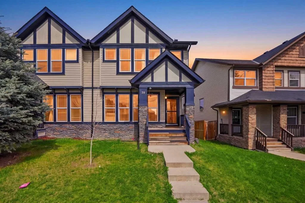 39 Panora Square NW, Calgary — photo 2 of 50