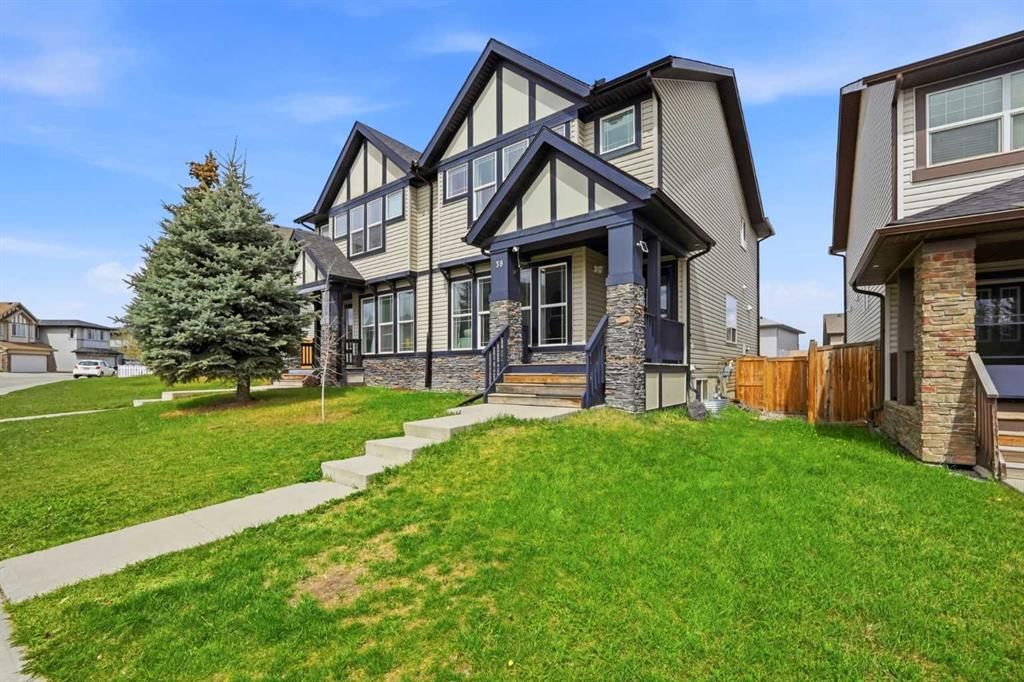 39 Panora Square NW, Calgary — photo 3 of 50