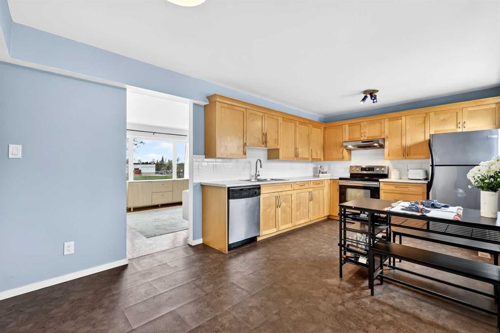 465 Killarney Glen Court SW, Calgary — photo 5 of 27