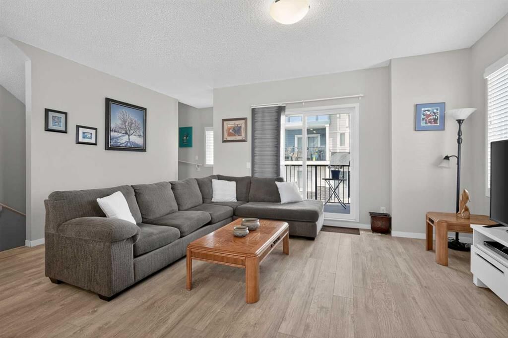 210 Nolanlake Villas NW, Calgary — photo 4 of 31