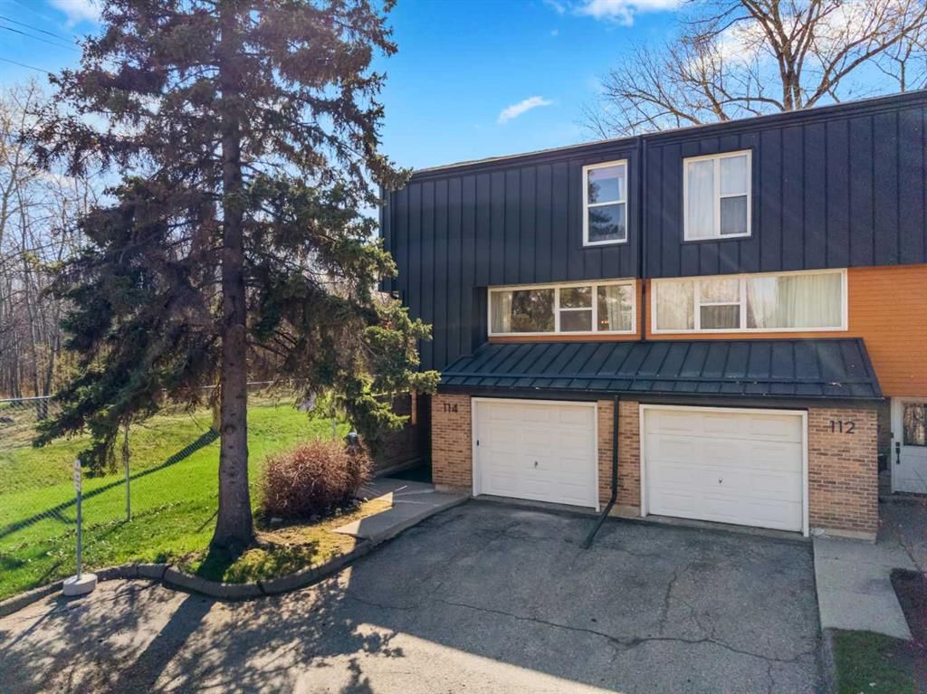 114 Brae Glen Lane SW, Calgary — main listing photo