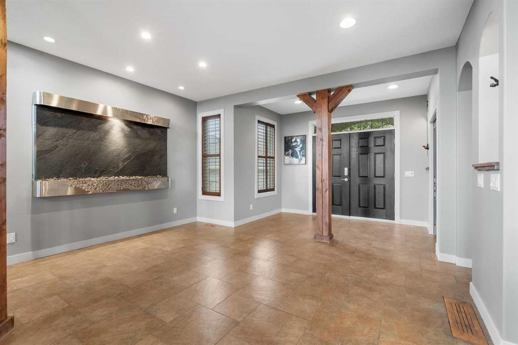 88 Crestridge Way SW, Calgary — photo 3 of 49
