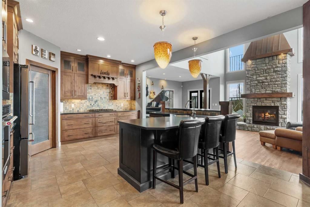 88 Crestridge Way SW, Calgary — photo 4 of 49