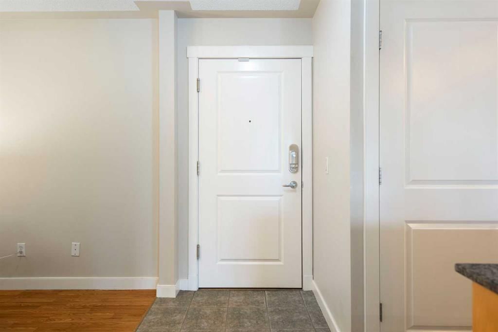 116, 2233 34 Avenue SW, Calgary — photo 4 of 37