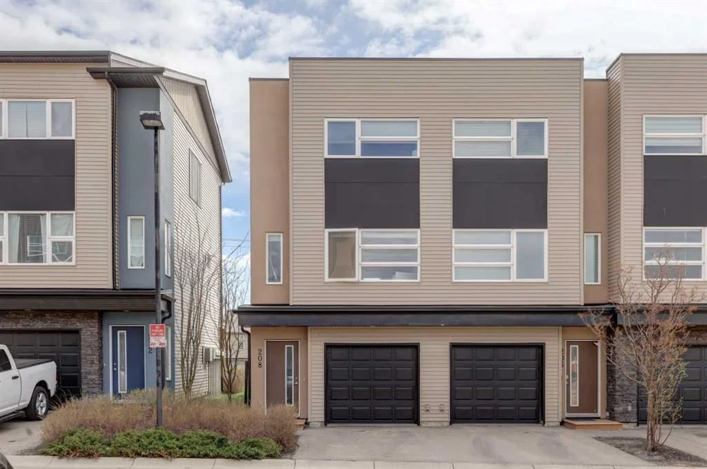 208 Covecreek Circle NE, Calgary — main listing photo