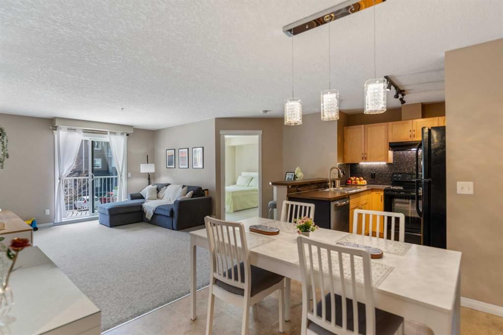 2218, 115 Prestwick Villas SE, Calgary — photo 2 of 36
