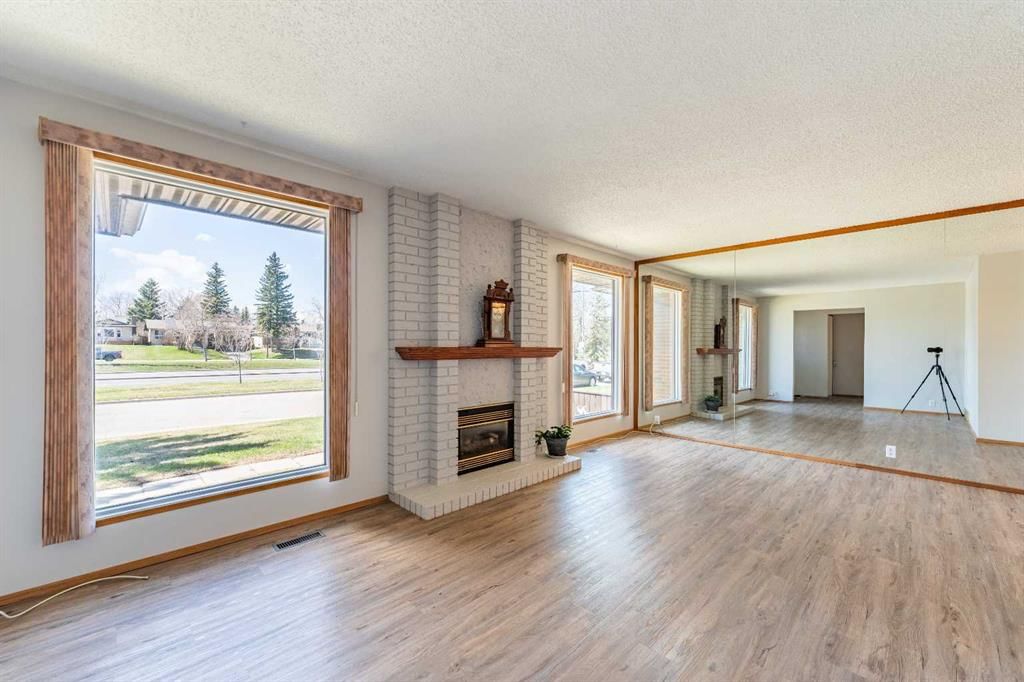 3320 Temple Road NE, Calgary — photo 4 of 50