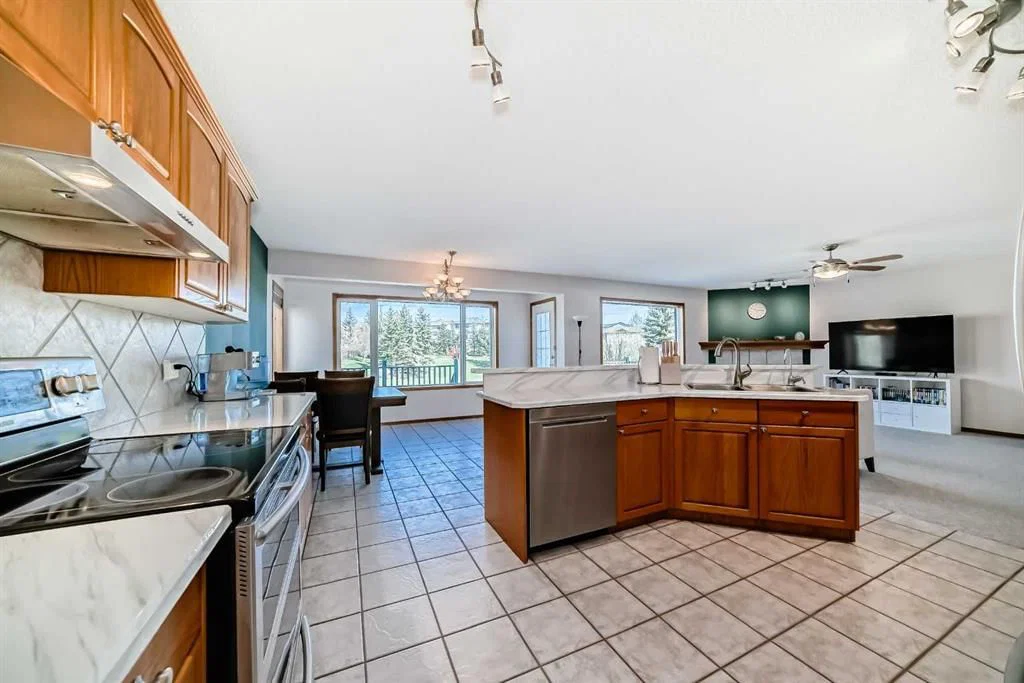 135 Panorama Hills Manor NW, Calgary — photo 4 of 27