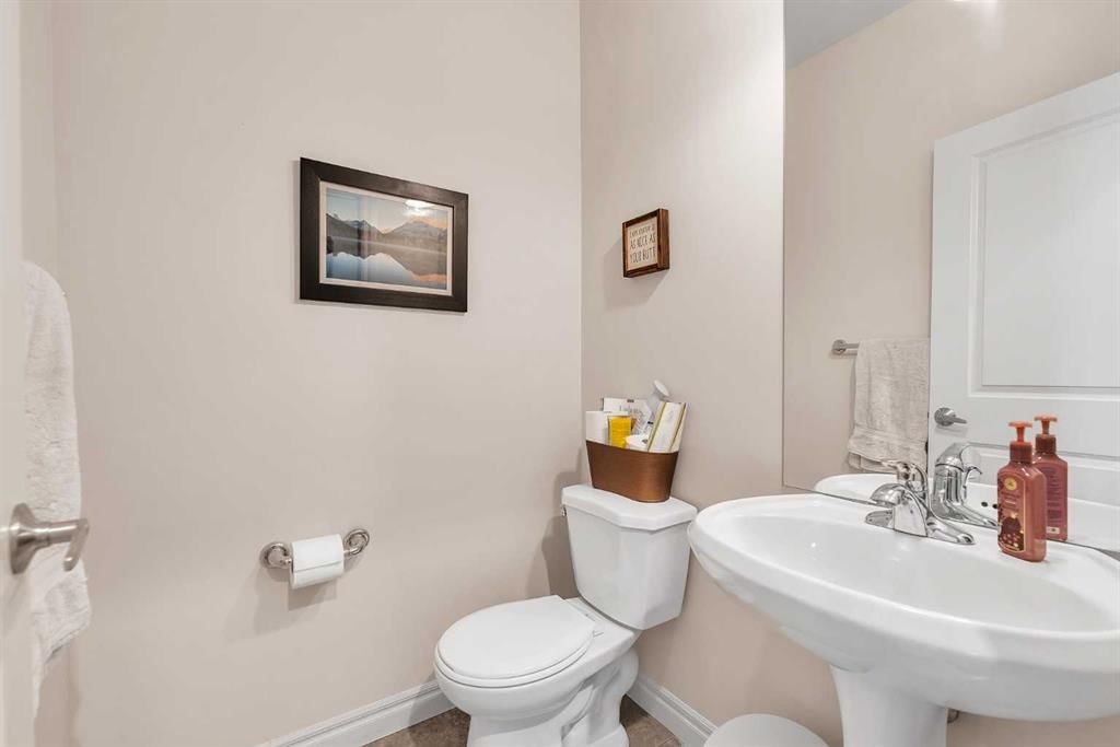 29 Kincora Hill NW, Calgary — photo 4 of 33