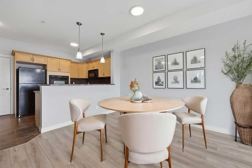 322, 60 Royal Oak Plaza NW, Calgary — photo 3 of 41