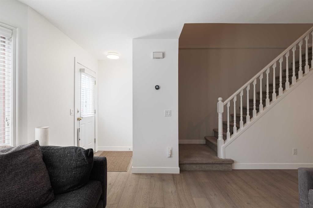 103, 1124 14 Avenue SW, Calgary — photo 4 of 35