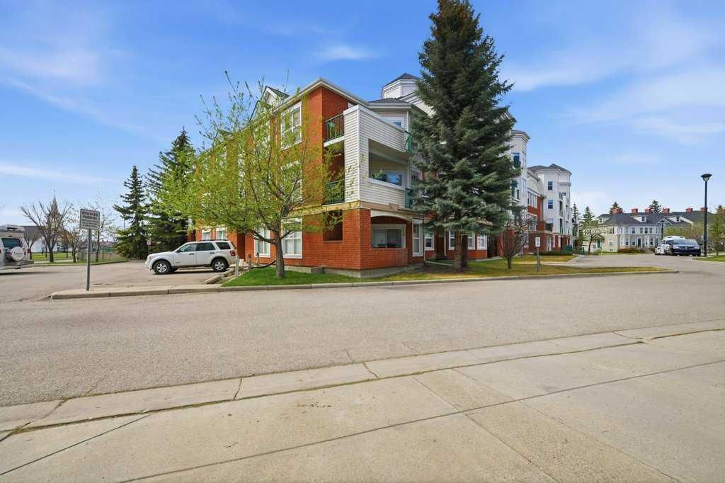 311, 78 Prestwick Gardens SE, Calgary — photo 2 of 24