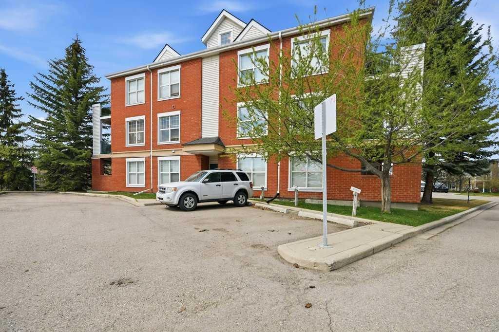 311, 78 Prestwick Gardens SE, Calgary — photo 3 of 24