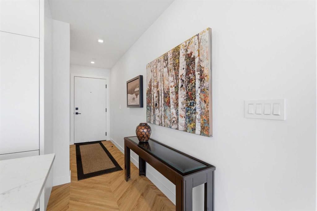 601, 8505 Broadcast Avenue SW, Calgary — photo 5 of 36