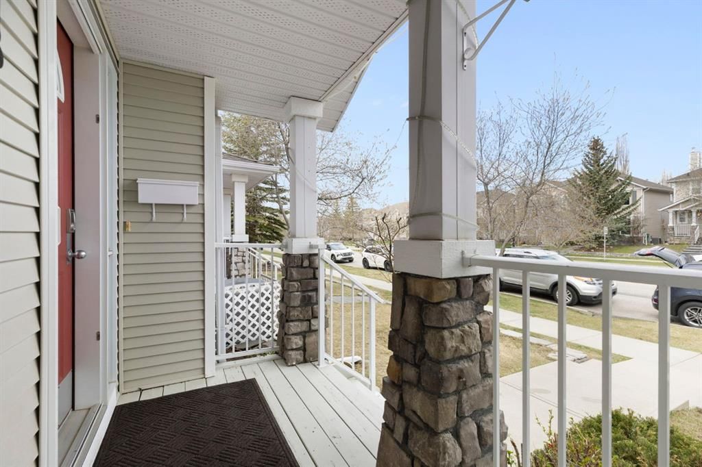 18 West Springs Gate SW, Calgary — photo 3 of 50